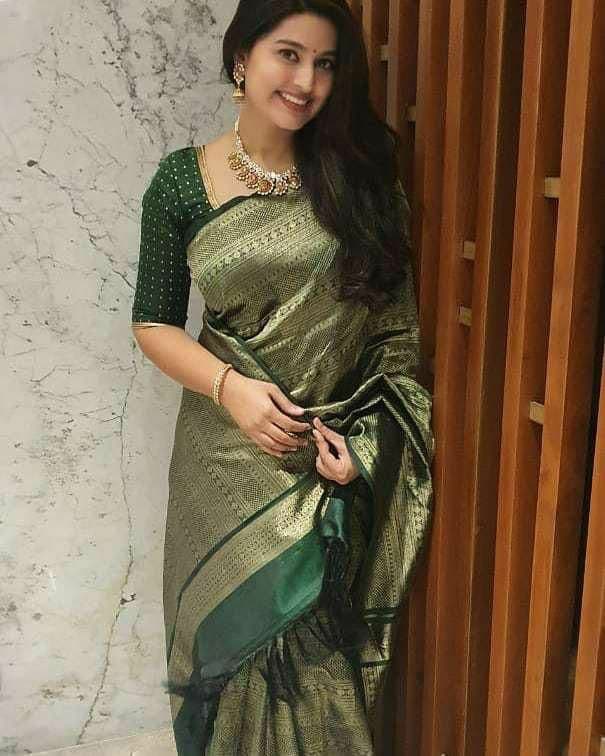 Green Soft Silk Jacquard Work Saree With Attractive Blouse Piece